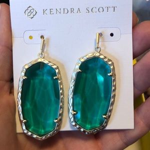 Kendra Scott Ella Dangle Earrings in Emerald/Gold